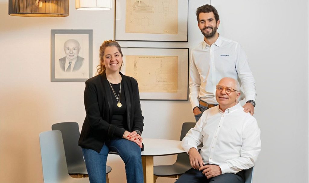 Família Comas al capdavant de l'empresa familiar TMCOMAS: Llorenç Comas Puig (president) i els germans Georgina i Llorenç Comas Vieto | Cedida
