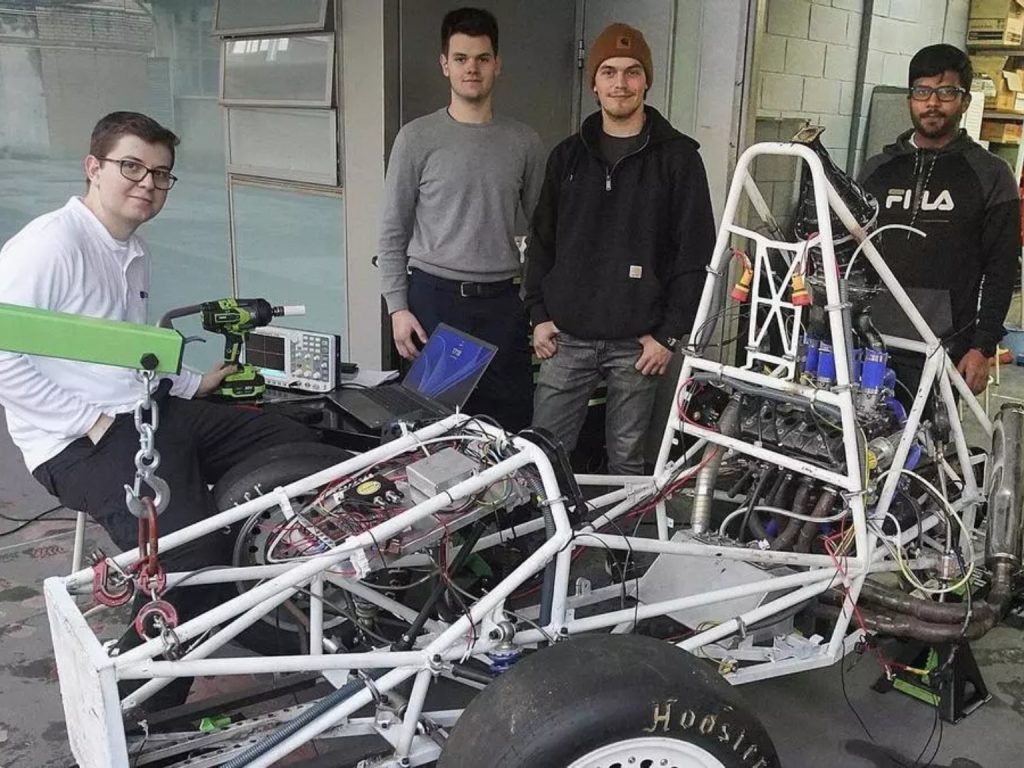 El Patronat patrocina l'equip UdG Racing Division